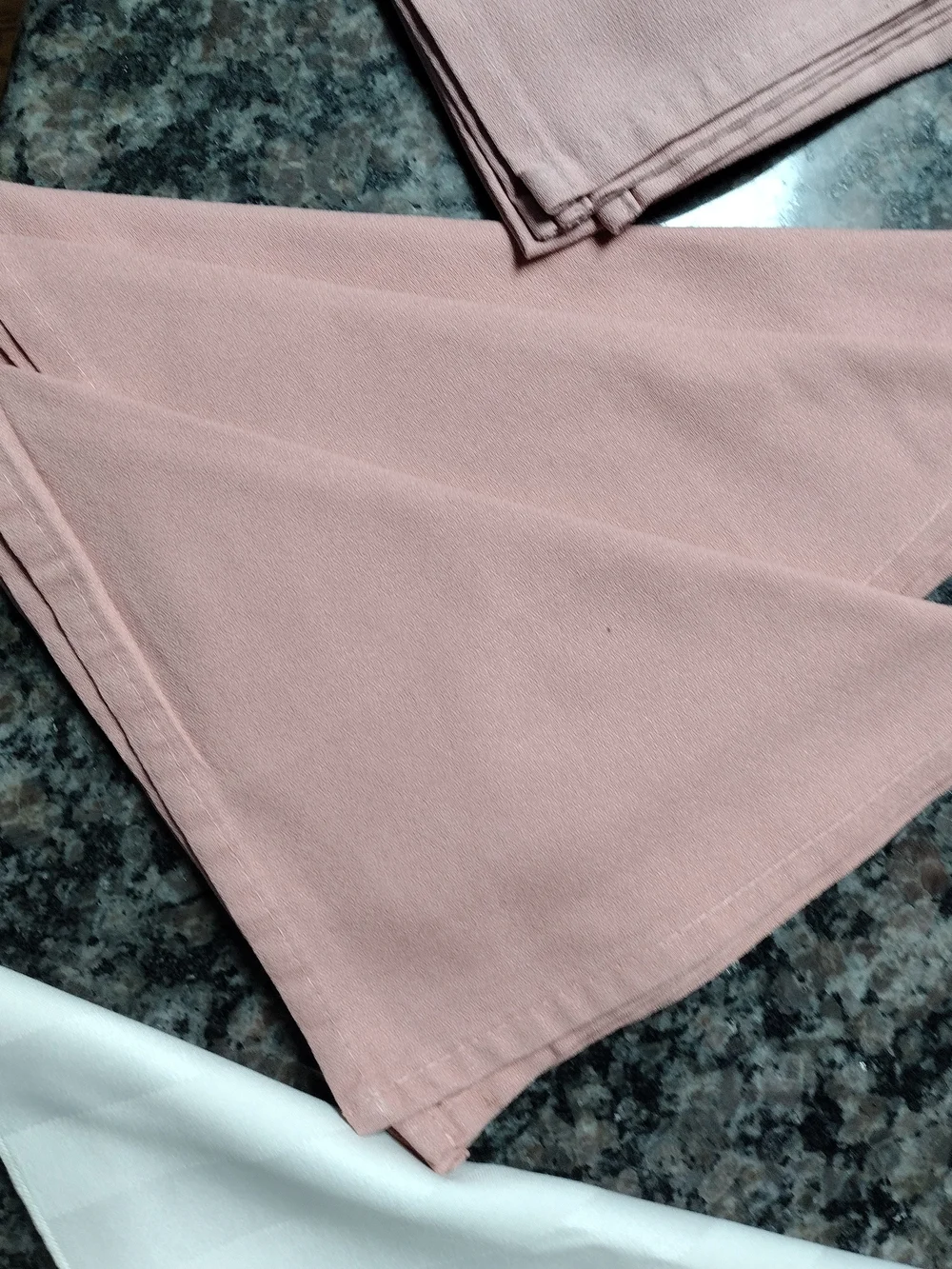 Lot of 21 used dinner cloth napkins good condition different colors pink, white,